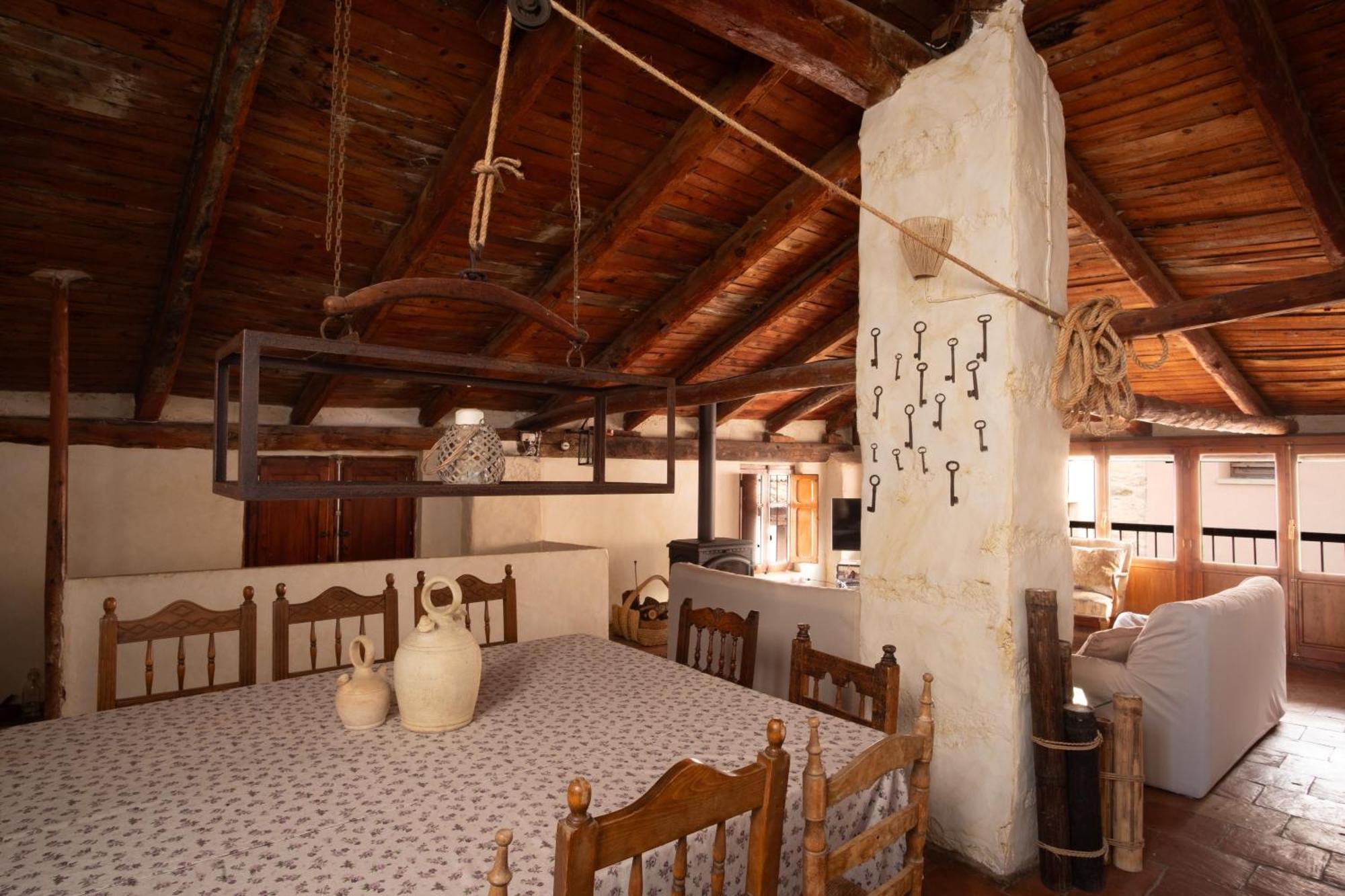 Vila La Casa Amarilla Rubielos De Mora Exteriér fotografie