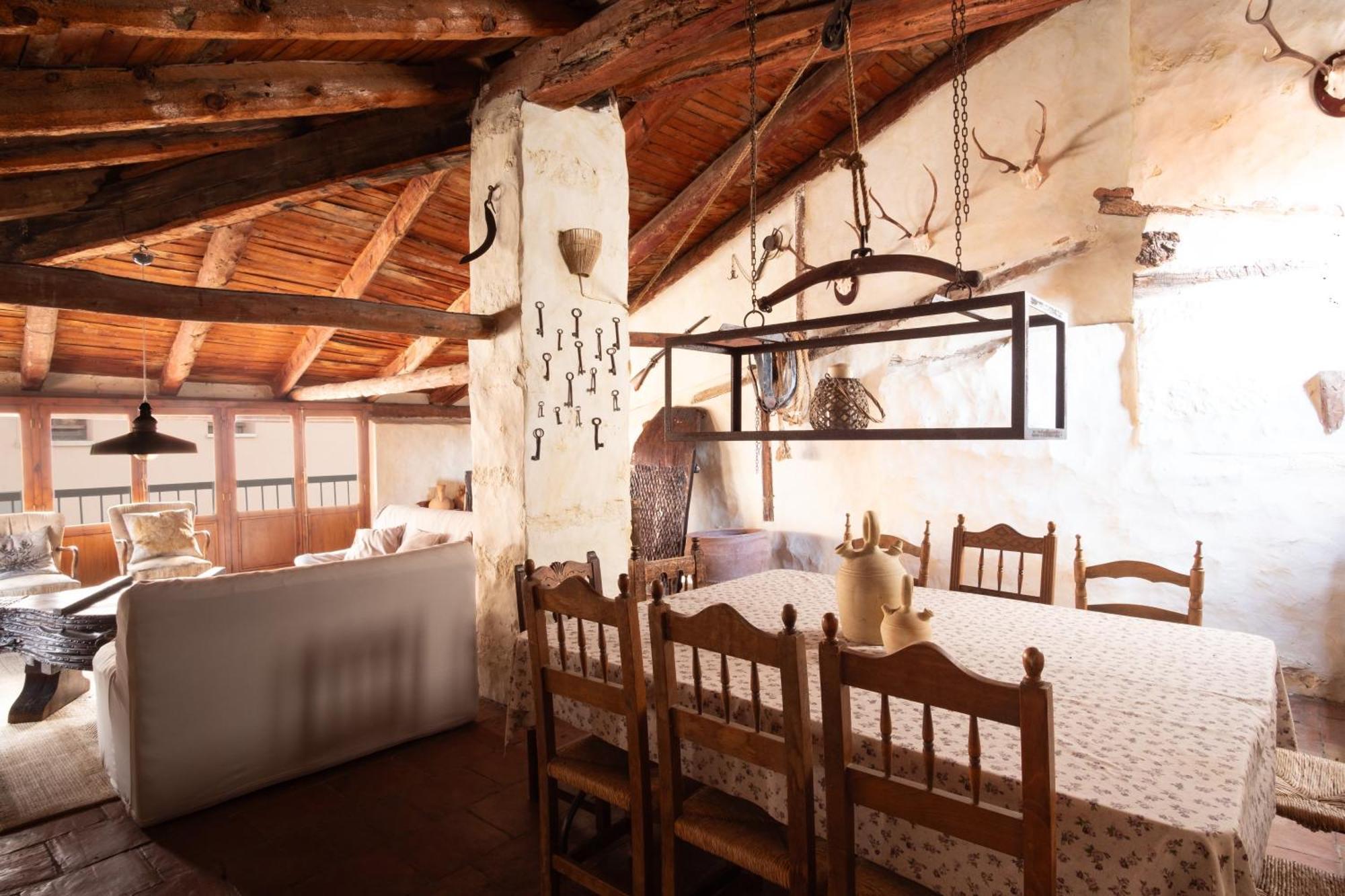 Vila La Casa Amarilla Rubielos De Mora Exteriér fotografie